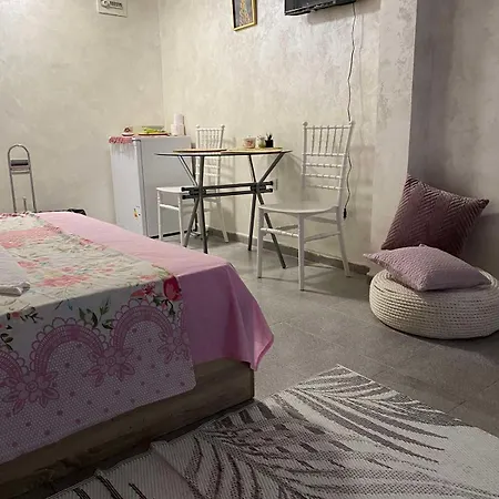 харитон Apartament *