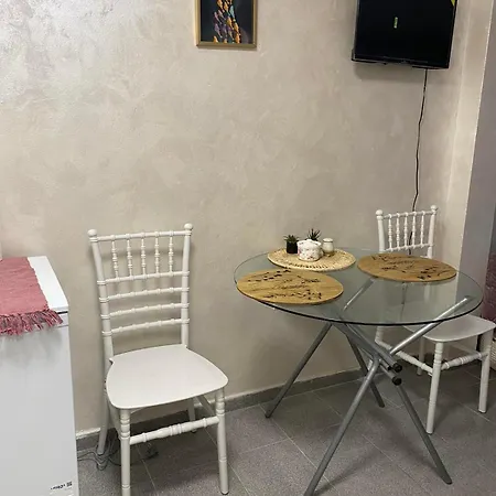 харитон *